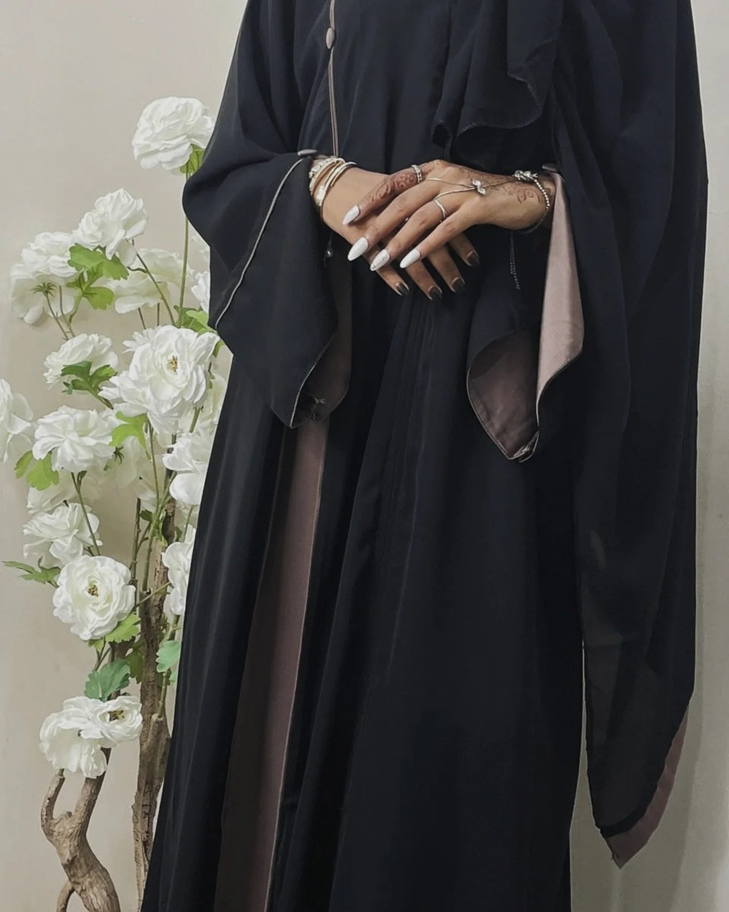 Blush Noir Abaya – Where Grace Meets Elegance